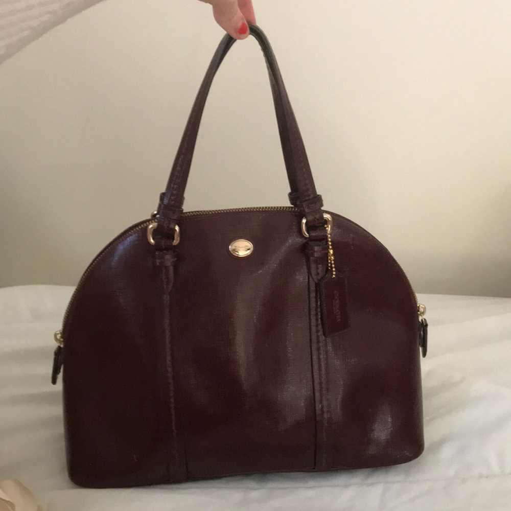 Barely used maroon coach bag! Perfect for work!